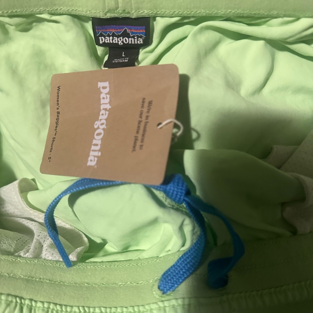 NWT! Patagonia Women's 5” Baggies Shorts Large Salamander Green - Picture 7 of 10